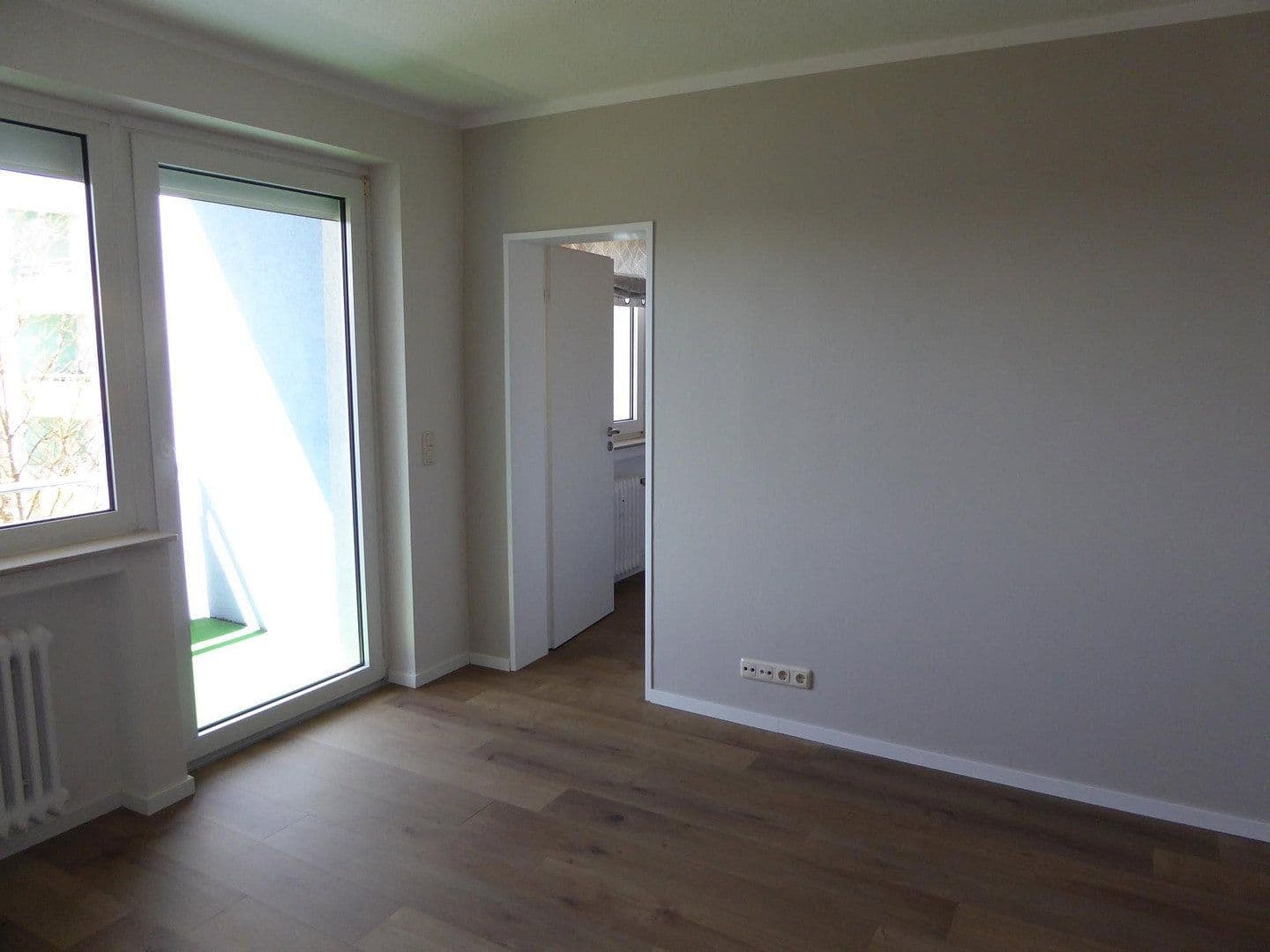 Pronájem bytu 1+1 42 m², Wiesbaden, Hessen Pronájem bytu 1+1 42 m², Wiesbaden, Hessen