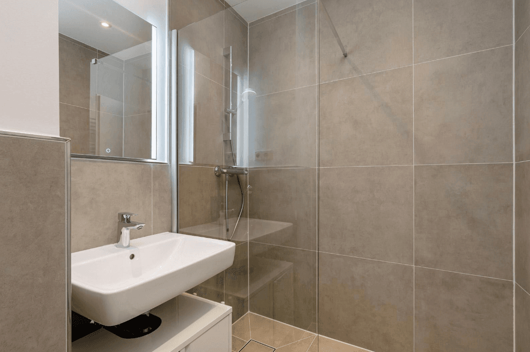 Prodej bytu 4+1 69 m², Düsseldorf, Severní Porýní-Vestfálsko Prodej bytu 4+1 69 m², Düsseldorf, Severní Porýní-Vestfálsko