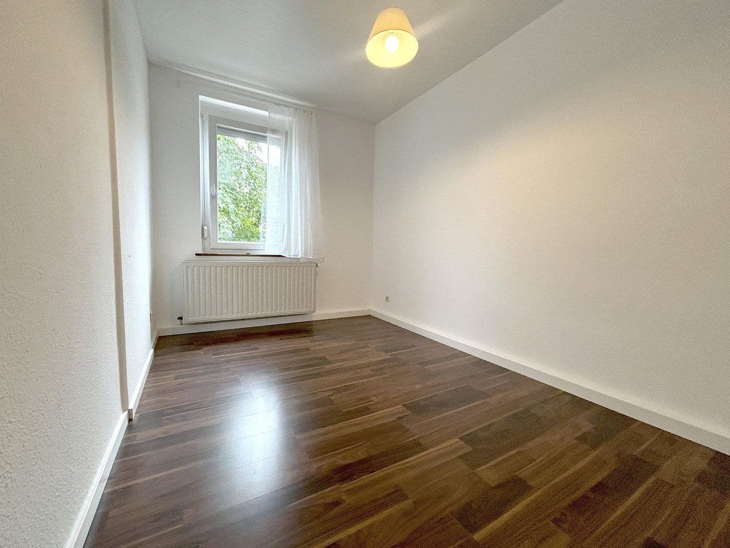 Pronájem bytu 1+1 22 m², Kornwestheim, Bádensko-Württembersko Pronájem bytu 1+1 22 m², Kornwestheim, Bádensko-Württembersko