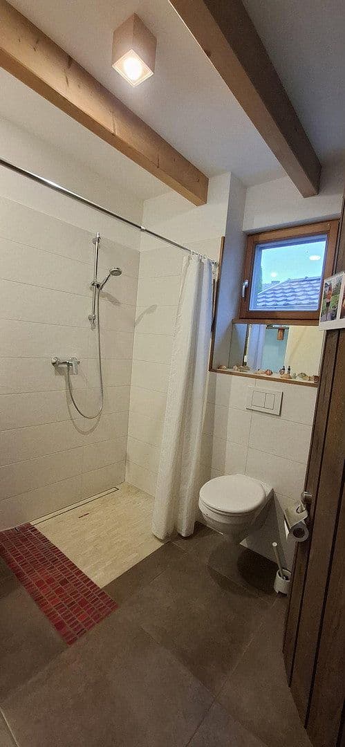 Prodej domu 135 m², pozemek 716 m², Adelshofen, Bavorsko Prodej domu 135 m², pozemek 716 m², Adelshofen, Bavorsko