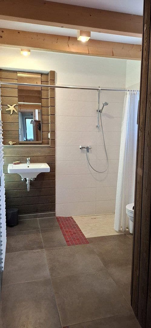 Prodej domu 135 m², pozemek 716 m², Adelshofen, Bavorsko Prodej domu 135 m², pozemek 716 m², Adelshofen, Bavorsko