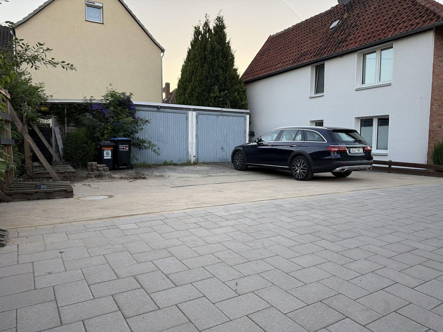 Prodej domu 200 m², pozemek 1.170 m², Sehnde, Dolní Sasko Prodej domu 200 m², pozemek 1.170 m², Sehnde, Dolní Sasko