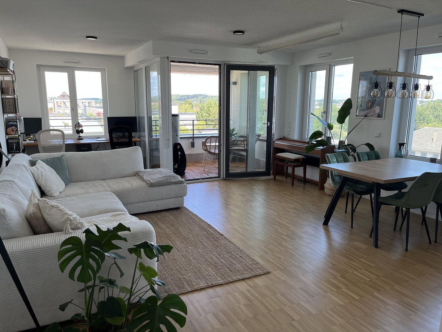 Pronájem bytu 2+1 78 m², Johanna-Dachs-Str. 36, Regensburg, Bavorsko Pronájem bytu 2+1 78 m², Johanna-Dachs-Str. 36, Regensburg, Bavorsko