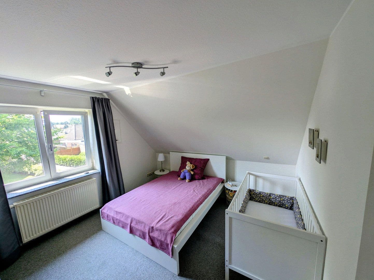 Prodej domu 188 m², pozemek 760 m², Jade, Dolní Sasko Prodej domu 188 m², pozemek 760 m², Jade, Dolní Sasko