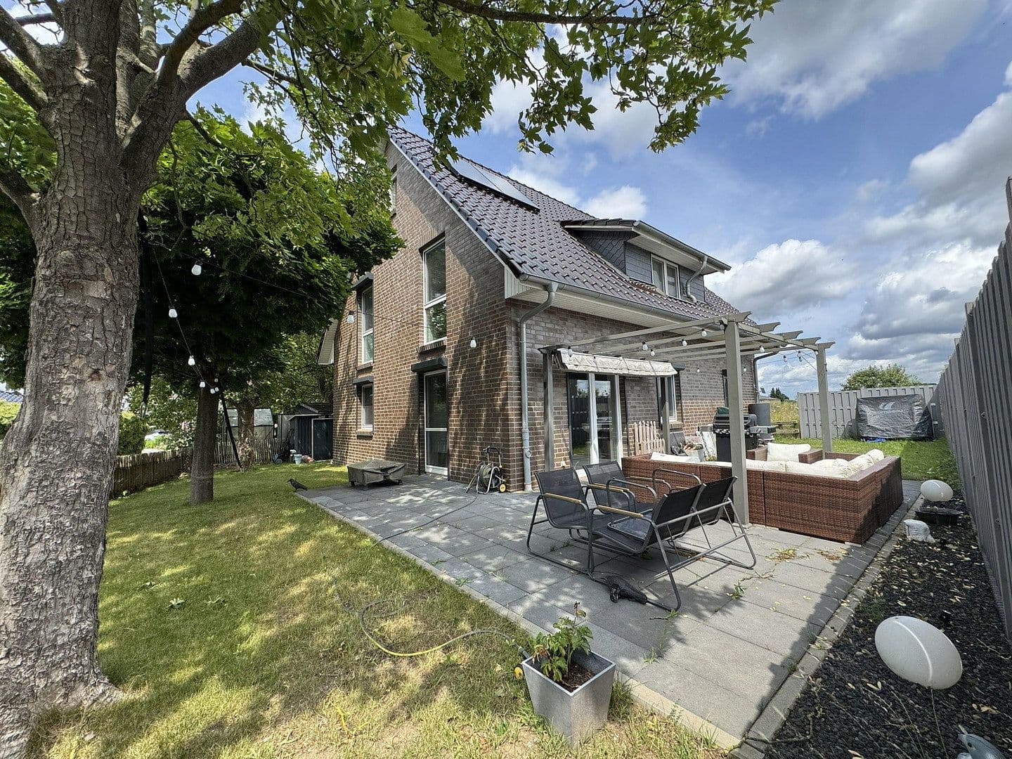 Prodej domu 149 m², pozemek 401 m², Hauptstraße 59b, Wesenberg, Šlesvicko-Holštýnsko Prodej domu 149 m², pozemek 401 m², Hauptstraße 59b, Wesenberg, Šlesvicko-Holštýnsko