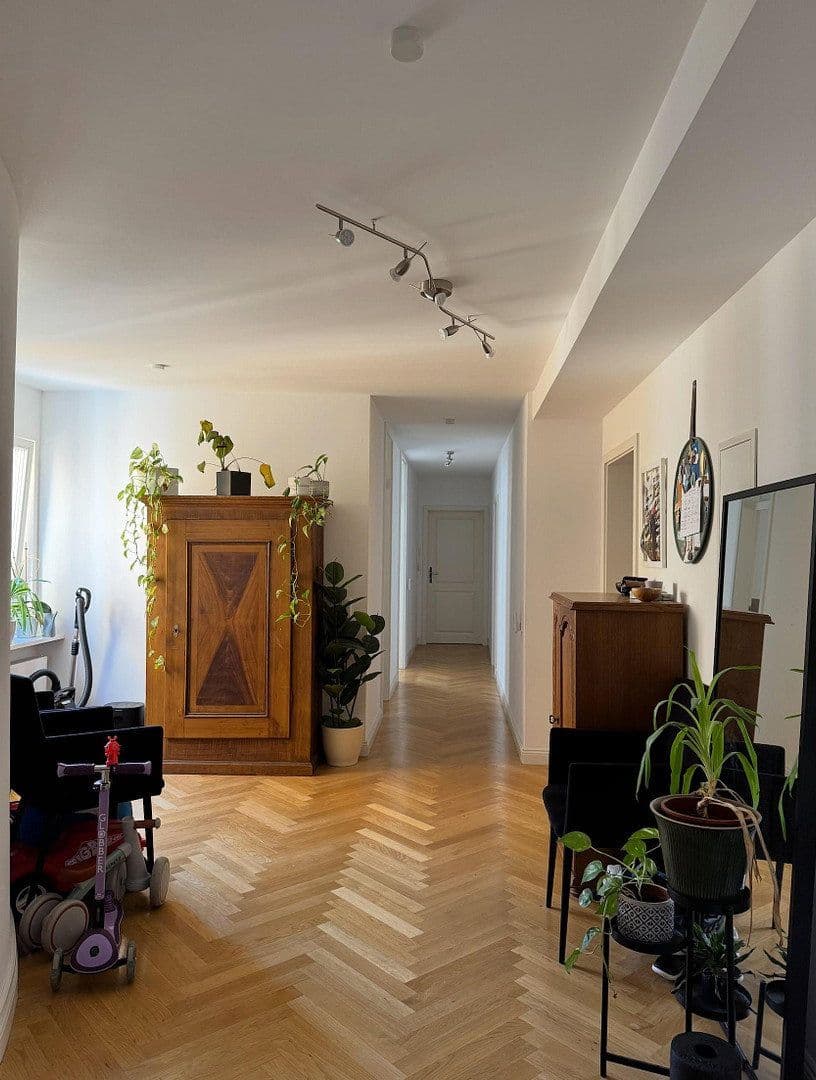 Prodej bytu 4+1 123 m², Mannheim, Bádensko-Württembersko Prodej bytu 4+1 123 m², Mannheim, Bádensko-Württembersko