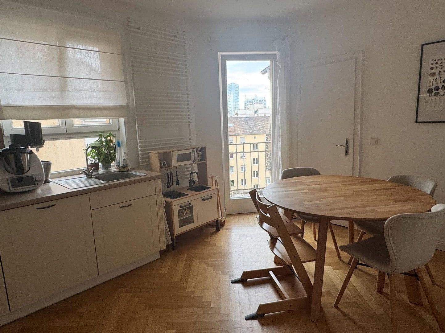 Prodej bytu 4+1 123 m², Mannheim, Bádensko-Württembersko Prodej bytu 4+1 123 m², Mannheim, Bádensko-Württembersko