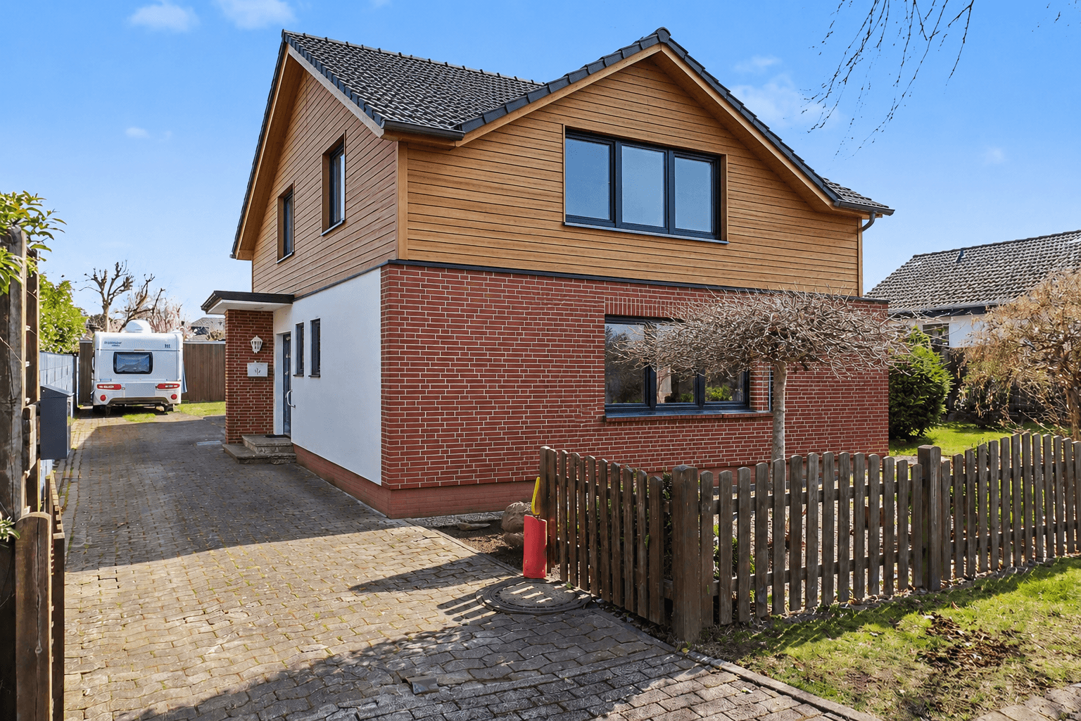 Prodej domu 95 m², pozemek 854 m², Winsen (Aller), Dolní Sasko Prodej domu 95 m², pozemek 854 m², Winsen (Aller), Dolní Sasko