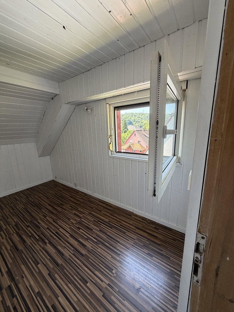Prodej domu 185 m², pozemek 3.358 m², Adelsheim, Bádensko-Württembersko Prodej domu 185 m², pozemek 3.358 m², Adelsheim, Bádensko-Württembersko