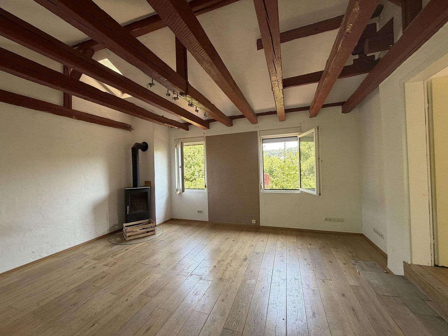 Prodej domu 185 m², pozemek 3.358 m², Adelsheim, Bádensko-Württembersko Prodej domu 185 m², pozemek 3.358 m², Adelsheim, Bádensko-Württembersko
