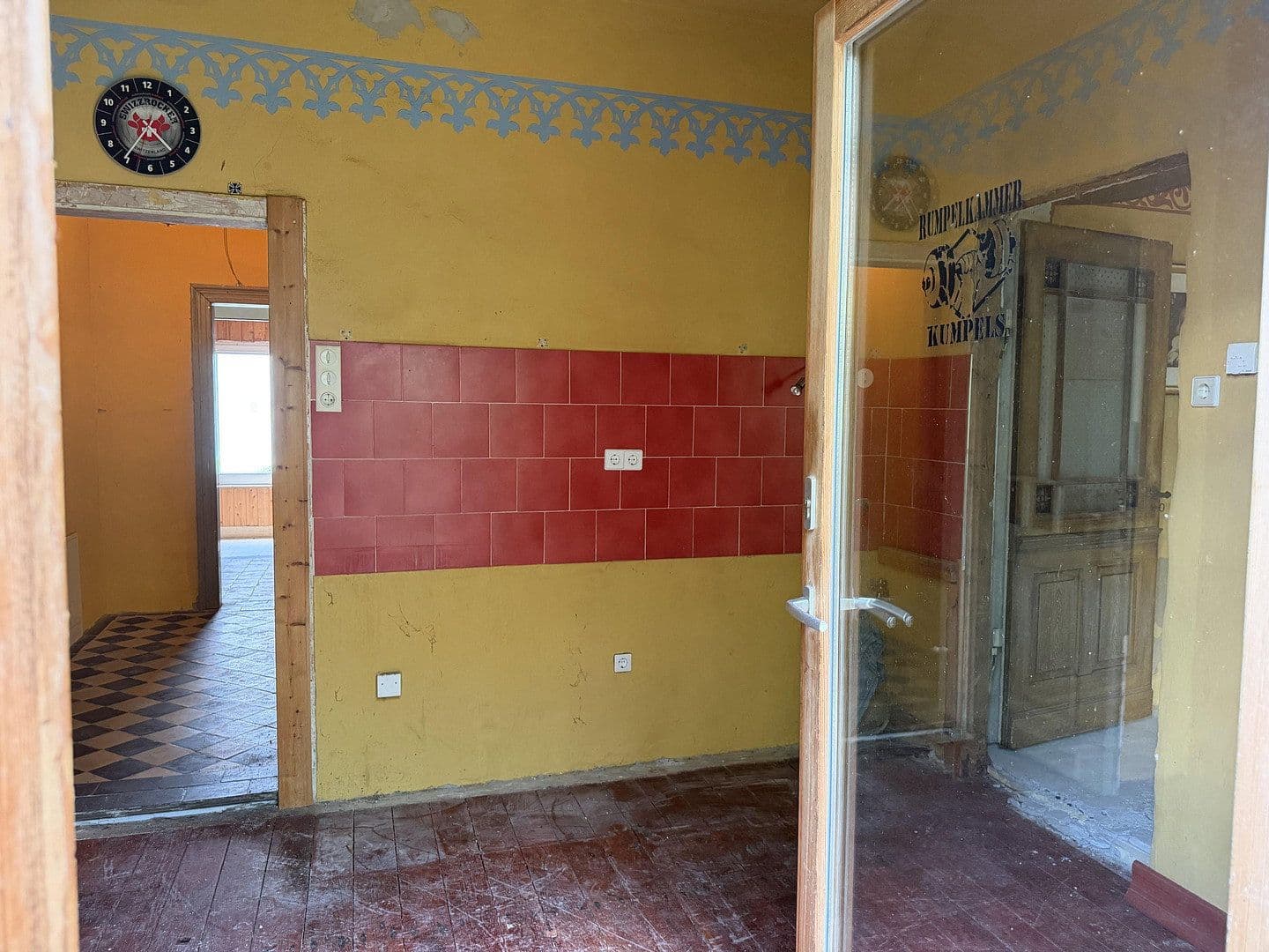 Prodej domu 185 m², pozemek 3.358 m², Adelsheim, Bádensko-Württembersko Prodej domu 185 m², pozemek 3.358 m², Adelsheim, Bádensko-Württembersko