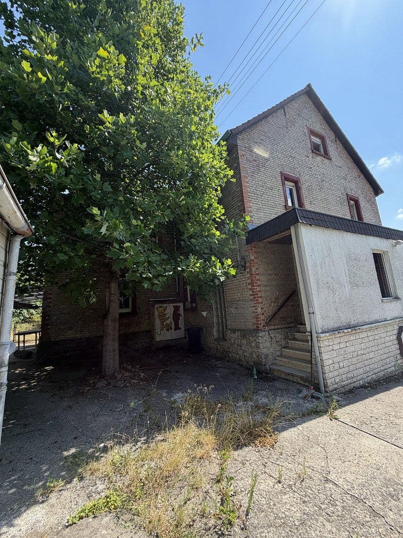 Prodej domu 185 m², pozemek 3.358 m², Adelsheim, Bádensko-Württembersko Prodej domu 185 m², pozemek 3.358 m², Adelsheim, Bádensko-Württembersko