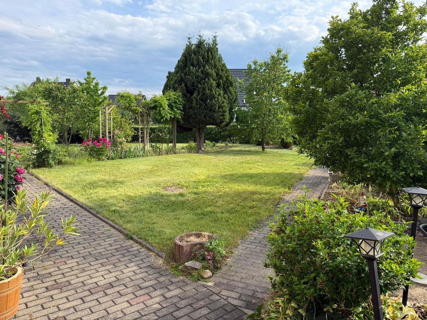 Prodej domu 115 m², pozemek 1.209 m², Dresden, Sasko Prodej domu 115 m², pozemek 1.209 m², Dresden, Sasko