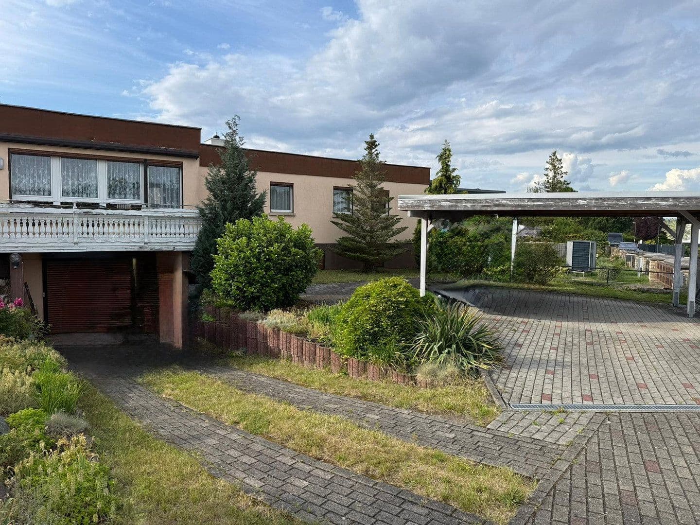 Prodej domu 115 m², pozemek 1.209 m², Dresden, Sasko Prodej domu 115 m², pozemek 1.209 m², Dresden, Sasko