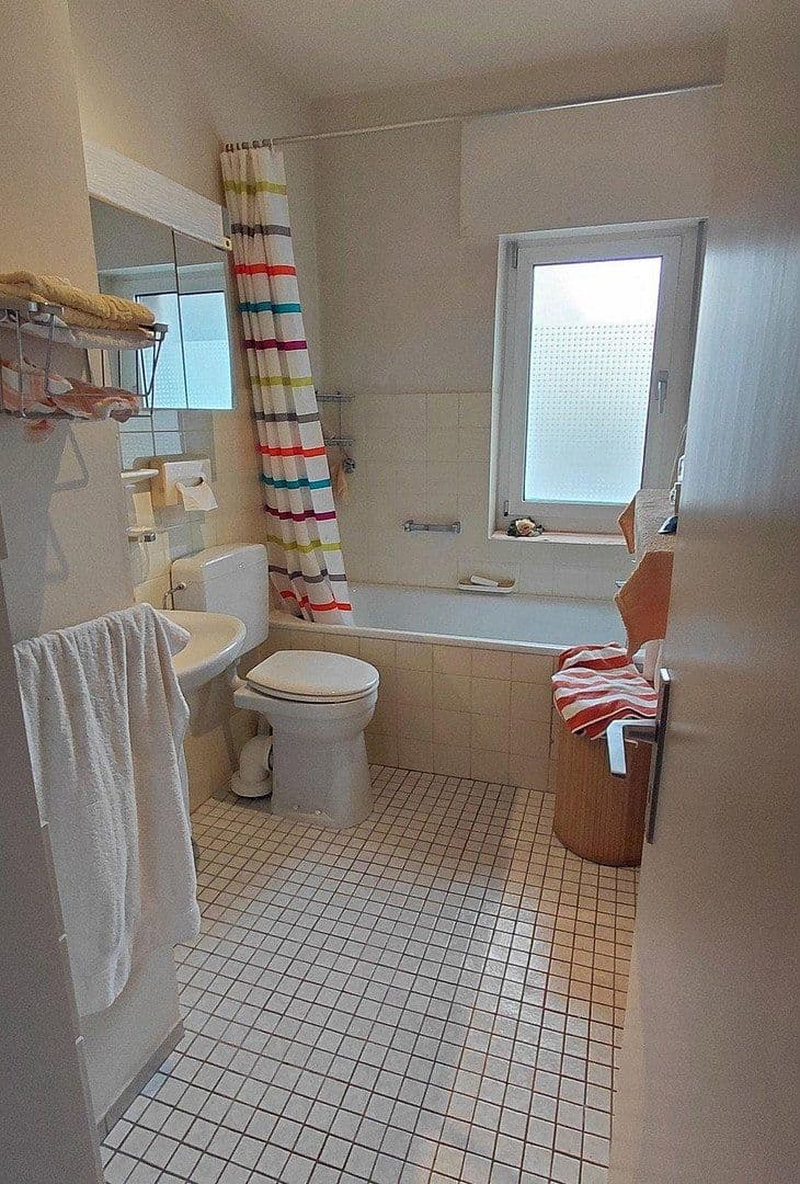 Prodej bytu 4+1 104 m², Köln, Severní Porýní-Vestfálsko Prodej bytu 4+1 104 m², Köln, Severní Porýní-Vestfálsko