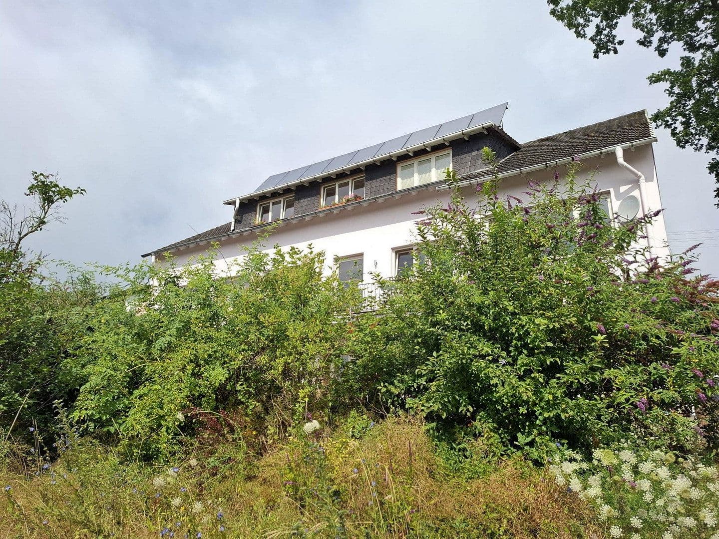 Prodej domu 708 m², pozemek 3.296 m², Flammersfeld, Porýní-Falc Prodej domu 708 m², pozemek 3.296 m², Flammersfeld, Porýní-Falc