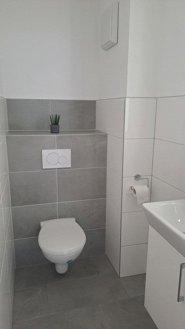 Pronájem bytu 3+1 86 m², Heisenbergstraße, Würzburg, Bavorsko Pronájem bytu 3+1 86 m², Heisenbergstraße, Würzburg, Bavorsko