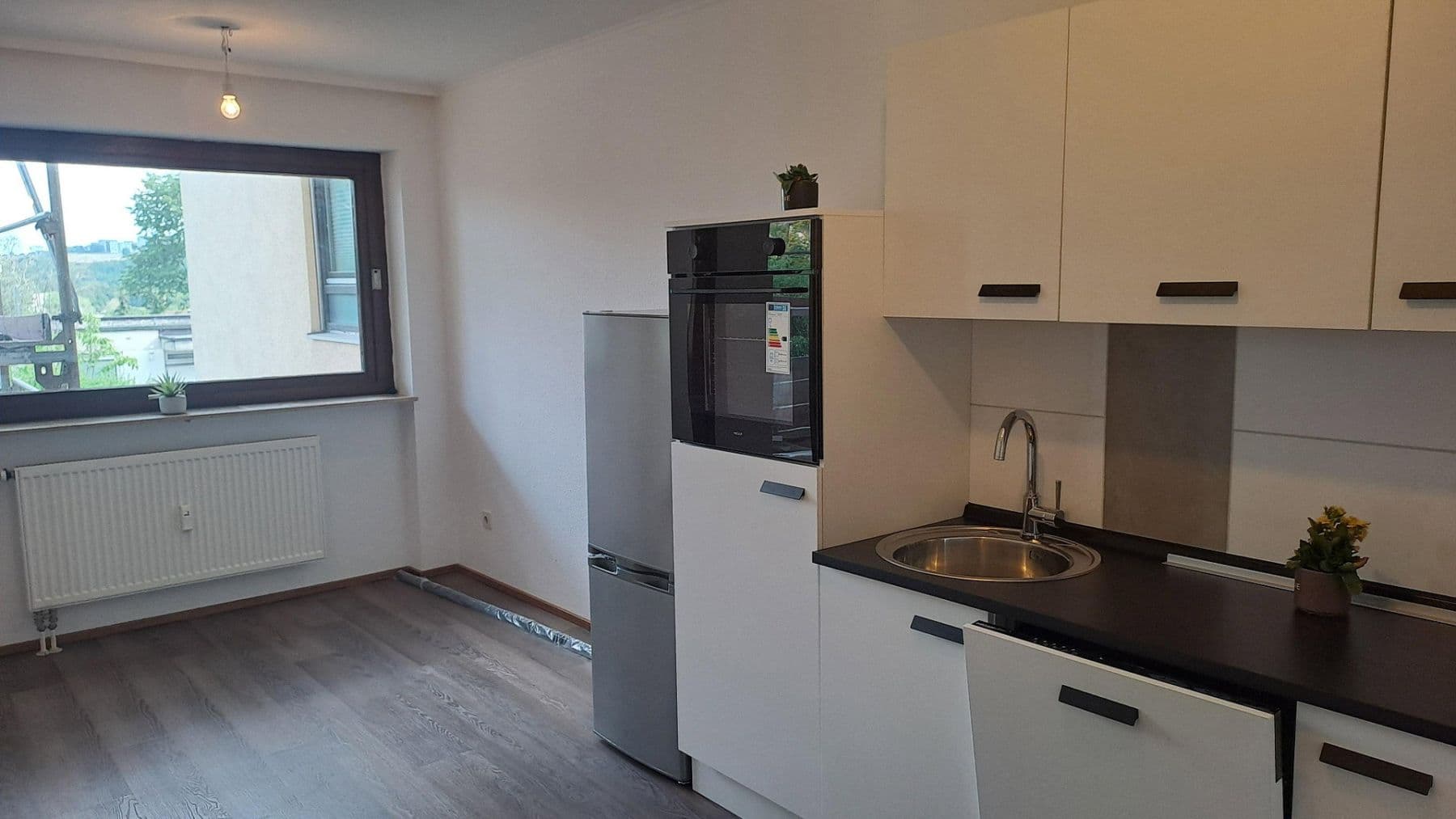 Pronájem bytu 3+1 86 m², Heisenbergstraße, Würzburg, Bavorsko Pronájem bytu 3+1 86 m², Heisenbergstraße, Würzburg, Bavorsko
