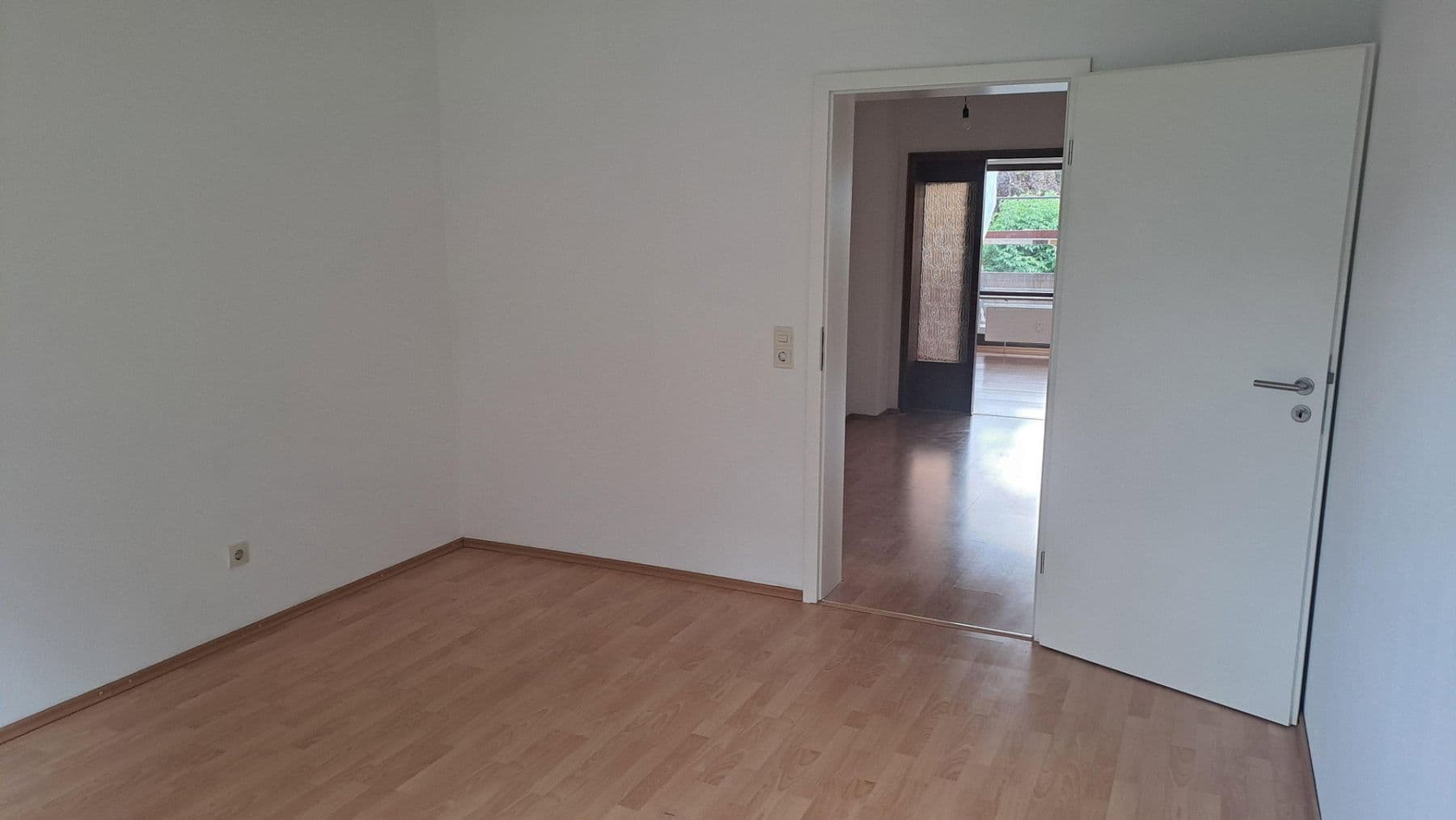 Pronájem bytu 3+1 86 m², Heisenbergstraße, Würzburg, Bavorsko Pronájem bytu 3+1 86 m², Heisenbergstraße, Würzburg, Bavorsko