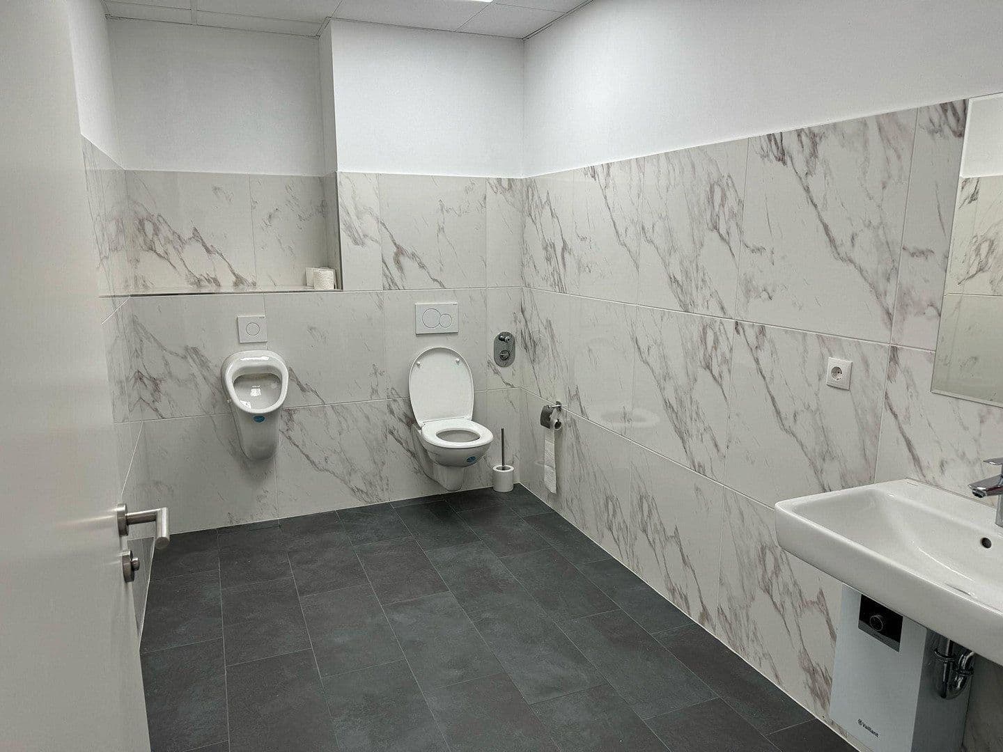Pronájem kanceláře 30 m², Henstedt-Ulzburg, Šlesvicko-Holštýnsko Pronájem kanceláře 30 m², Henstedt-Ulzburg, Šlesvicko-Holštýnsko