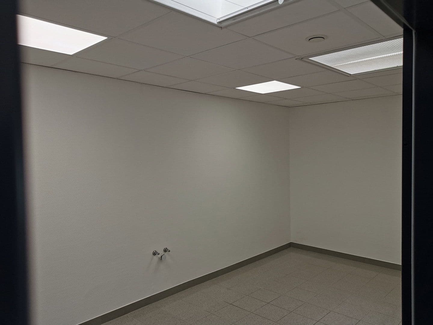 Pronájem kanceláře 248 m², Oldenburger Straße 25, Delmenhorst, Dolní Sasko Pronájem kanceláře 248 m², Oldenburger Straße 25, Delmenhorst, Dolní Sasko