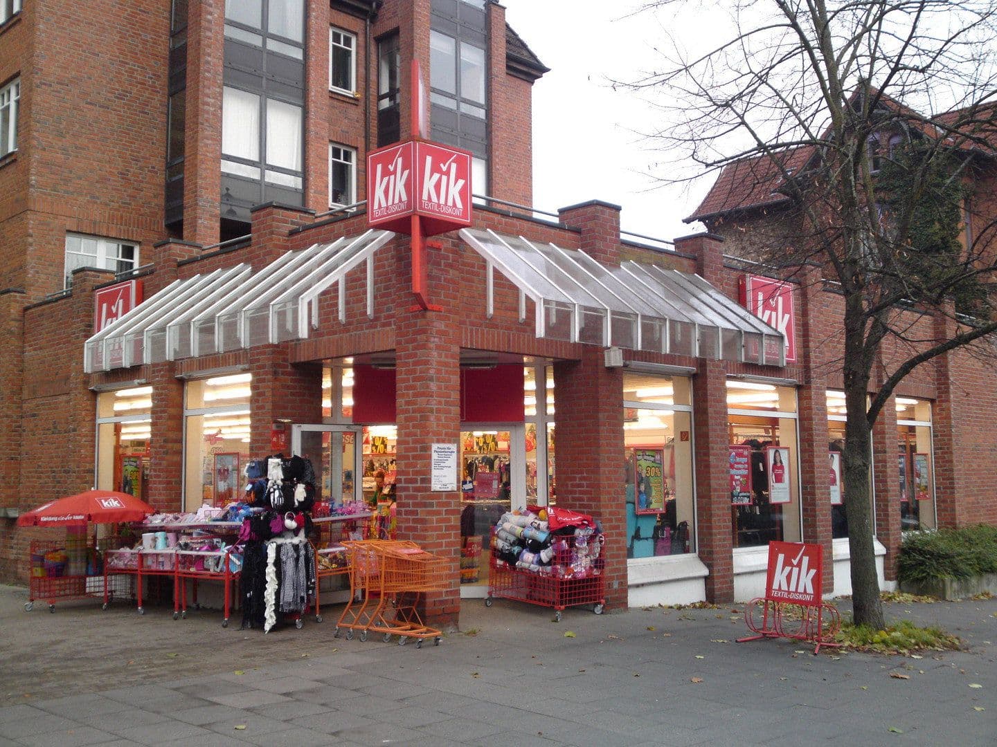 Pronájem nebytového prostoru 465 m², Uferstr. 62, Kiel, Šlesvicko-Holštýnsko Pronájem nebytového prostoru 465 m², Uferstr. 62, Kiel, Šlesvicko-Holštýnsko