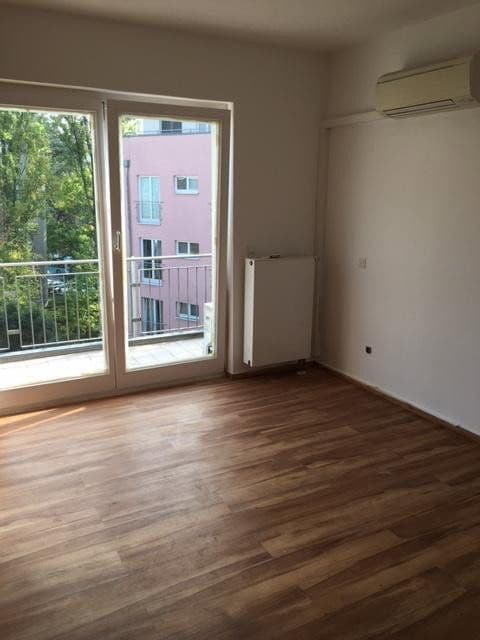 Prodej bytu 2+1 72 m², Fürstenbergerstr. 168, Frankfurt am Main, Hessen Prodej bytu 2+1 72 m², Fürstenbergerstr. 168, Frankfurt am Main, Hessen