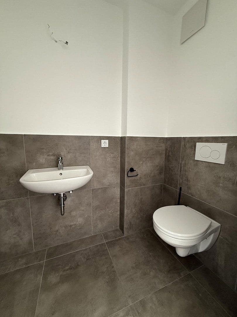 Pronájem bytu 5+1 134 m², Langendiebacher Str. 49, Erlensee, Hessen Pronájem bytu 5+1 134 m², Langendiebacher Str. 49, Erlensee, Hessen