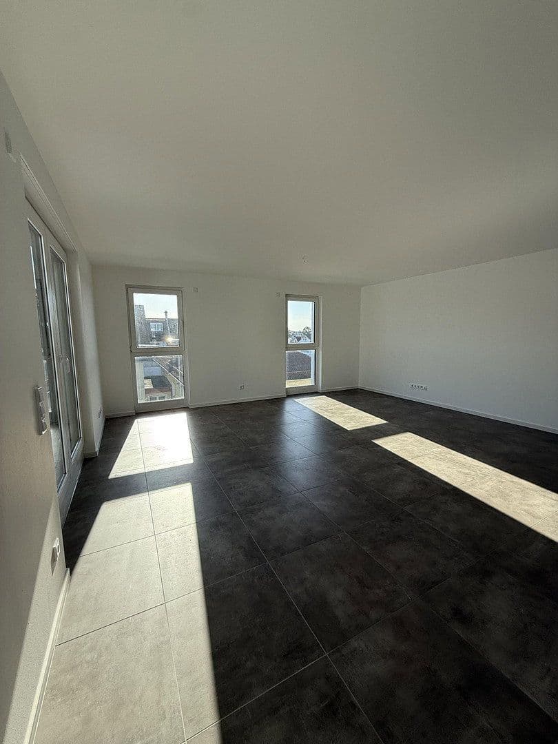 Pronájem bytu 5+1 134 m², Langendiebacher Str. 49, Erlensee, Hessen Pronájem bytu 5+1 134 m², Langendiebacher Str. 49, Erlensee, Hessen