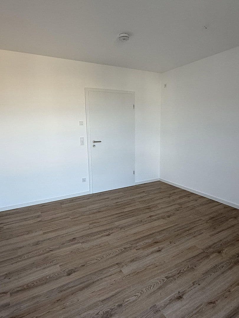 Pronájem bytu 5+1 134 m², Langendiebacher Str. 49, Erlensee, Hessen Pronájem bytu 5+1 134 m², Langendiebacher Str. 49, Erlensee, Hessen