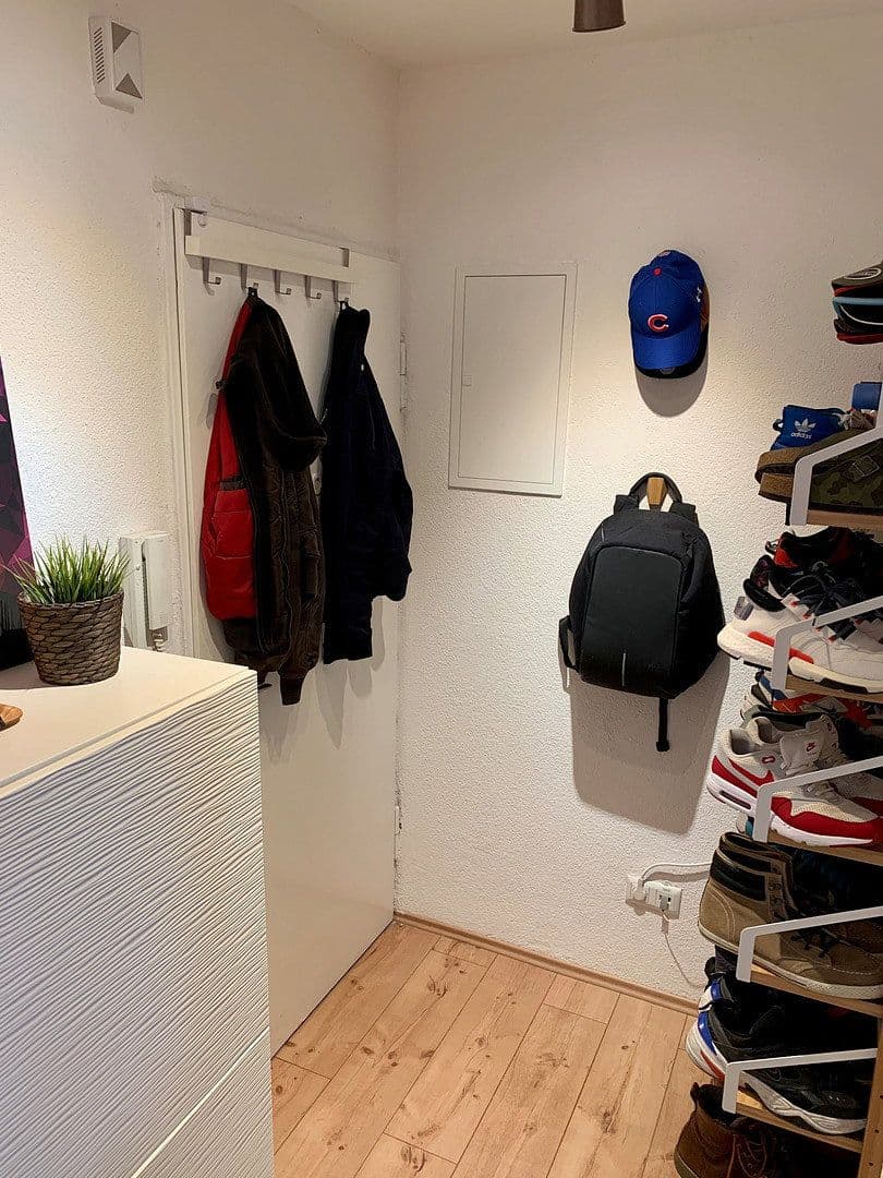 Pronájem bytu 2+1 49 m², Staffelstr. 4, Stuttgart, Bádensko-Württembersko Pronájem bytu 2+1 49 m², Staffelstr. 4, Stuttgart, Bádensko-Württembersko