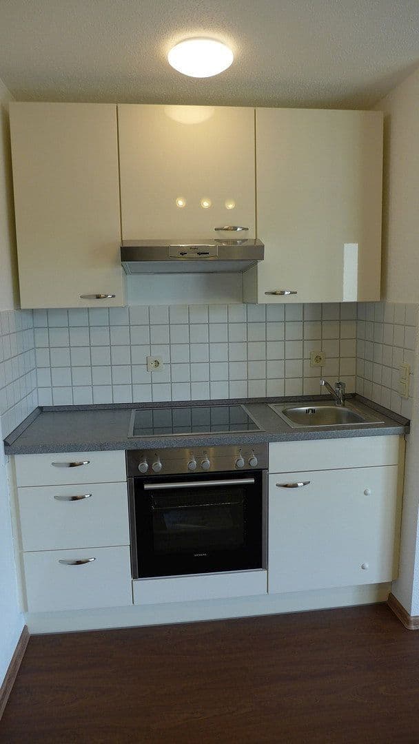 Pronájem bytu 2+1 46 m², Bad Friedrichshall, Bádensko-Württembersko Pronájem bytu 2+1 46 m², Bad Friedrichshall, Bádensko-Württembersko