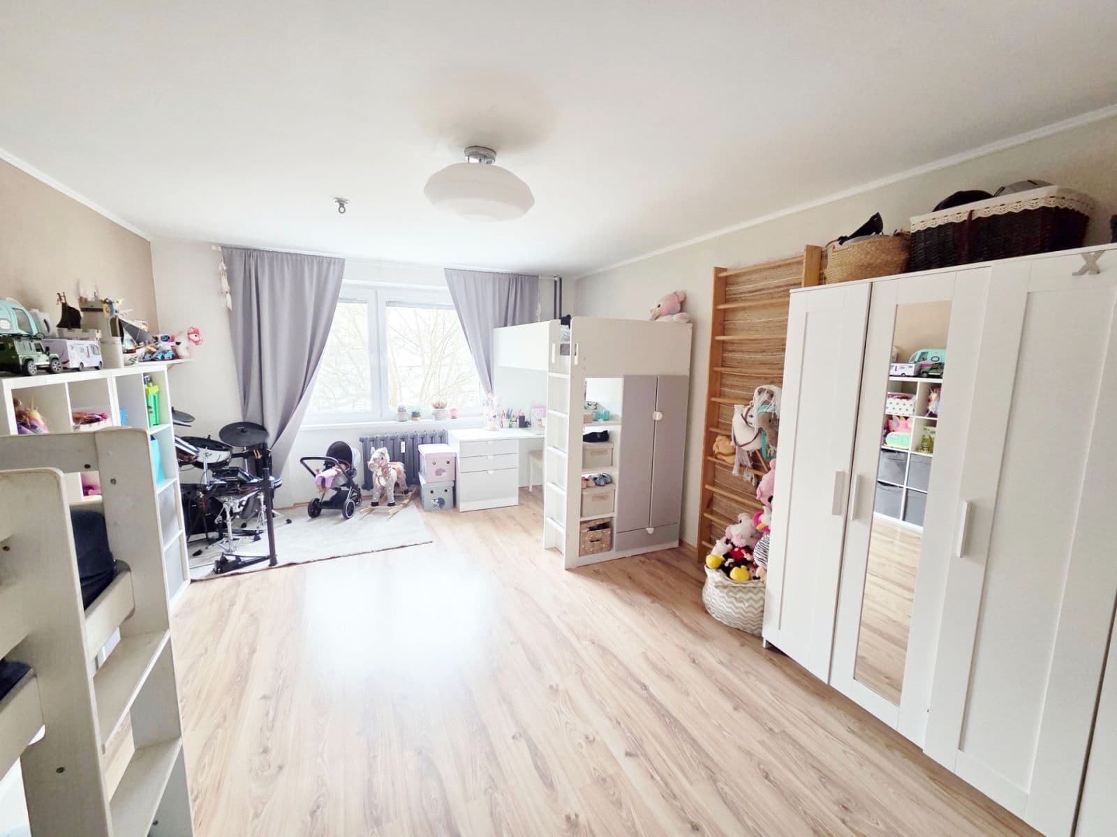 Prodej bytu 4+1 110 m², Vyšehradská, Český Krumlov, Jihočeský kraj Prodej bytu 4+1 110 m², Vyšehradská, Český Krumlov, Jihočeský kraj