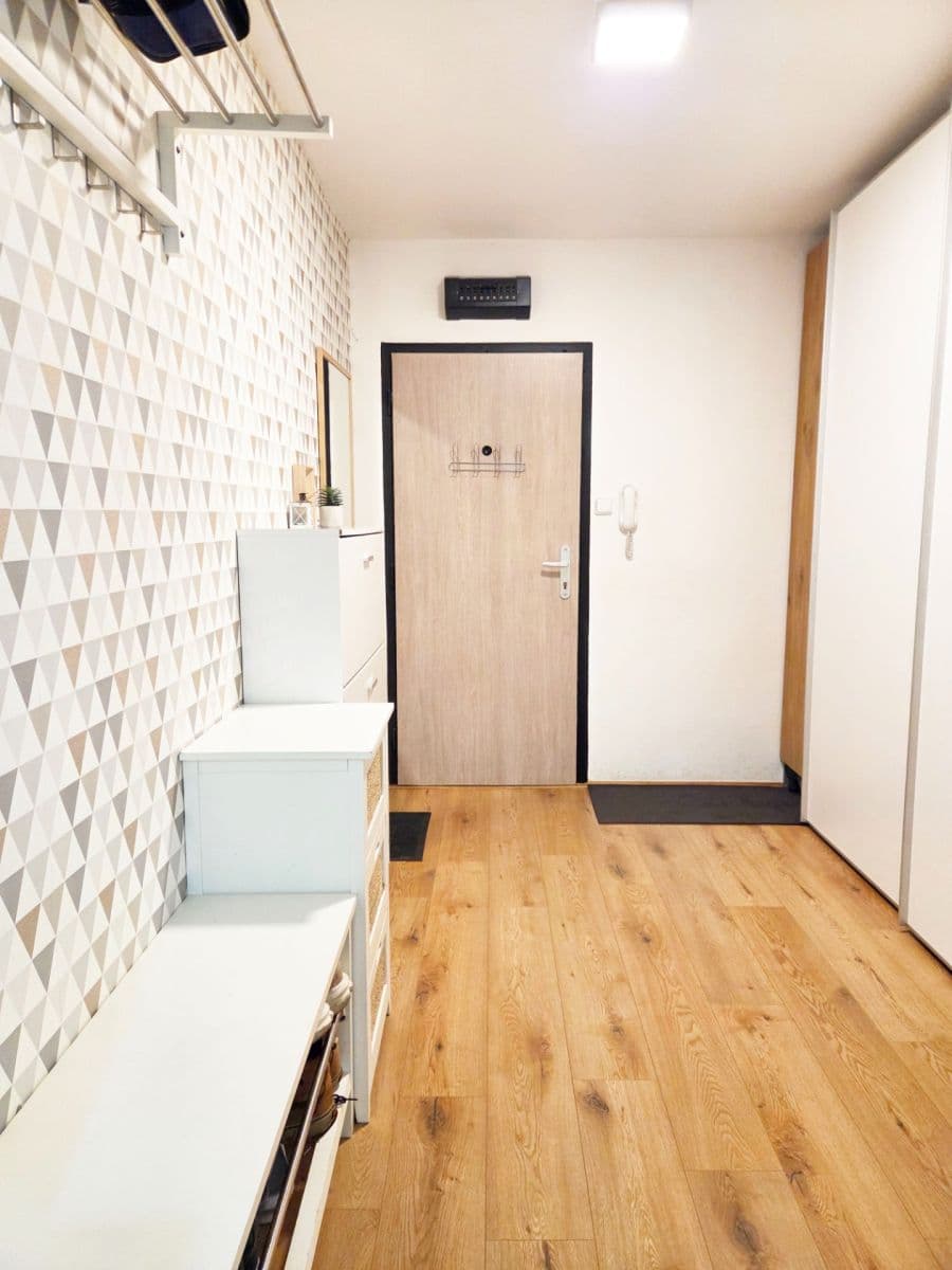 Prodej bytu 4+1 110 m², Vyšehradská, Český Krumlov, Jihočeský kraj Prodej bytu 4+1 110 m², Vyšehradská, Český Krumlov, Jihočeský kraj