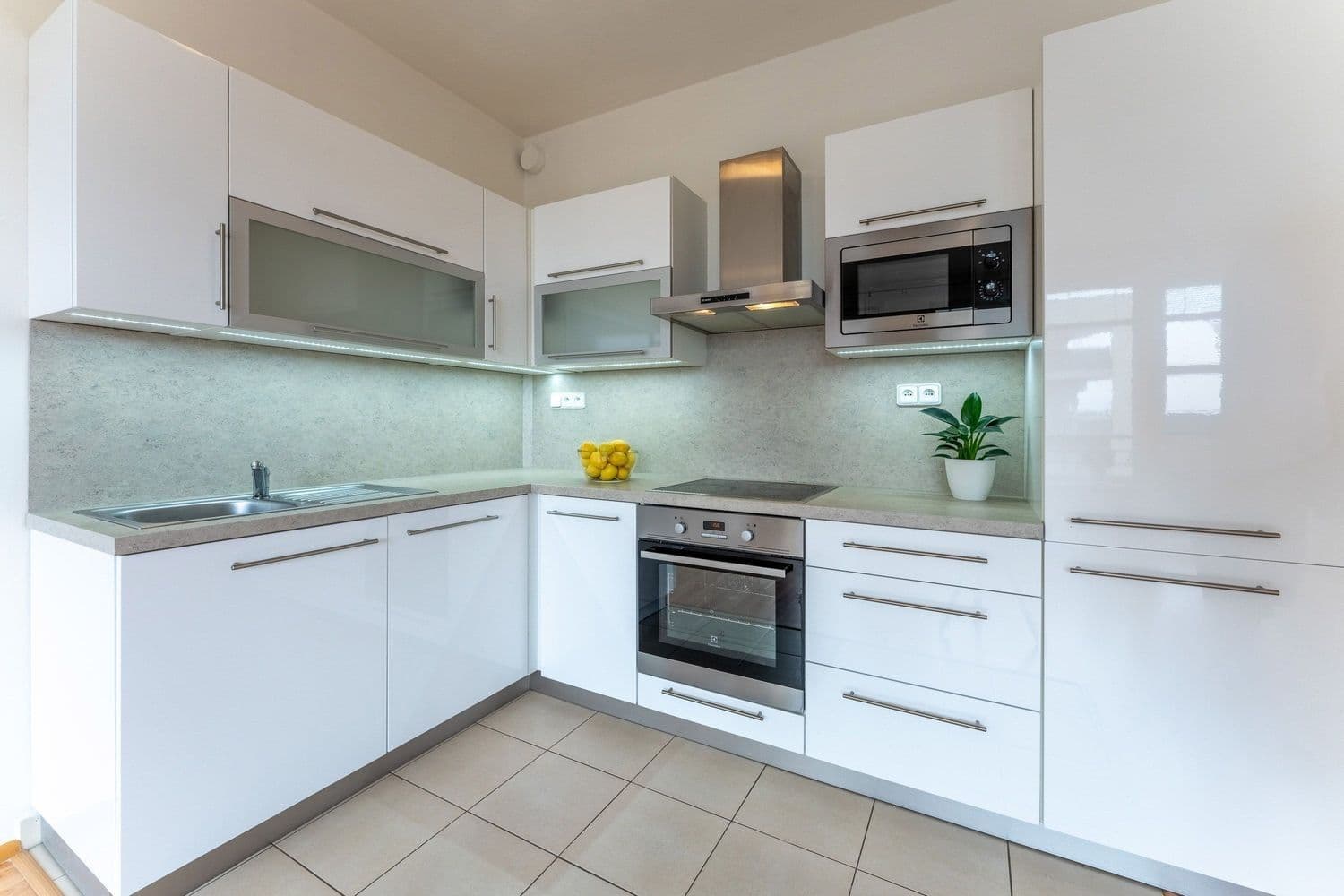 Prodej bytu 1+kk 38 m², Míšovická, Praha, Praha Prodej bytu 1+kk 38 m², Míšovická, Praha, Praha