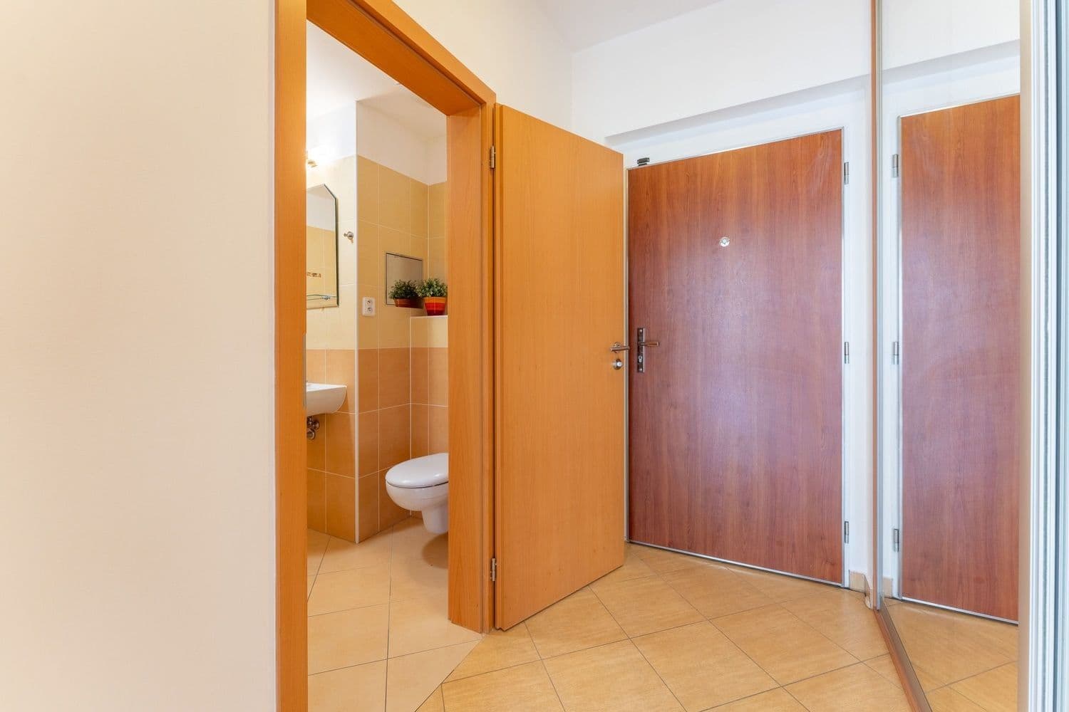 Prodej bytu 1+kk 38 m², Míšovická, Praha, Praha Prodej bytu 1+kk 38 m², Míšovická, Praha, Praha