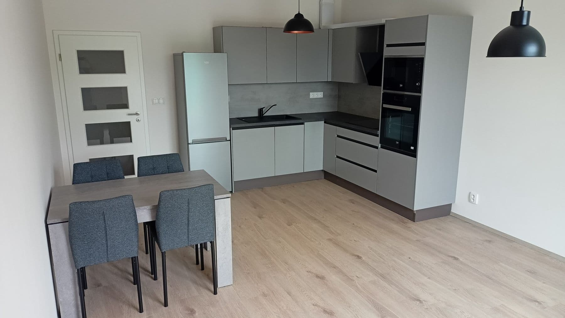 Pronájem bytu 2+kk 58 m², Augustina Lukeše, Brandýs nad Labem-Stará Boleslav, Středočeský kraj Pronájem bytu 2+kk 58 m², Augustina Lukeše, Brandýs nad Labem-Stará Boleslav, Středočeský kraj