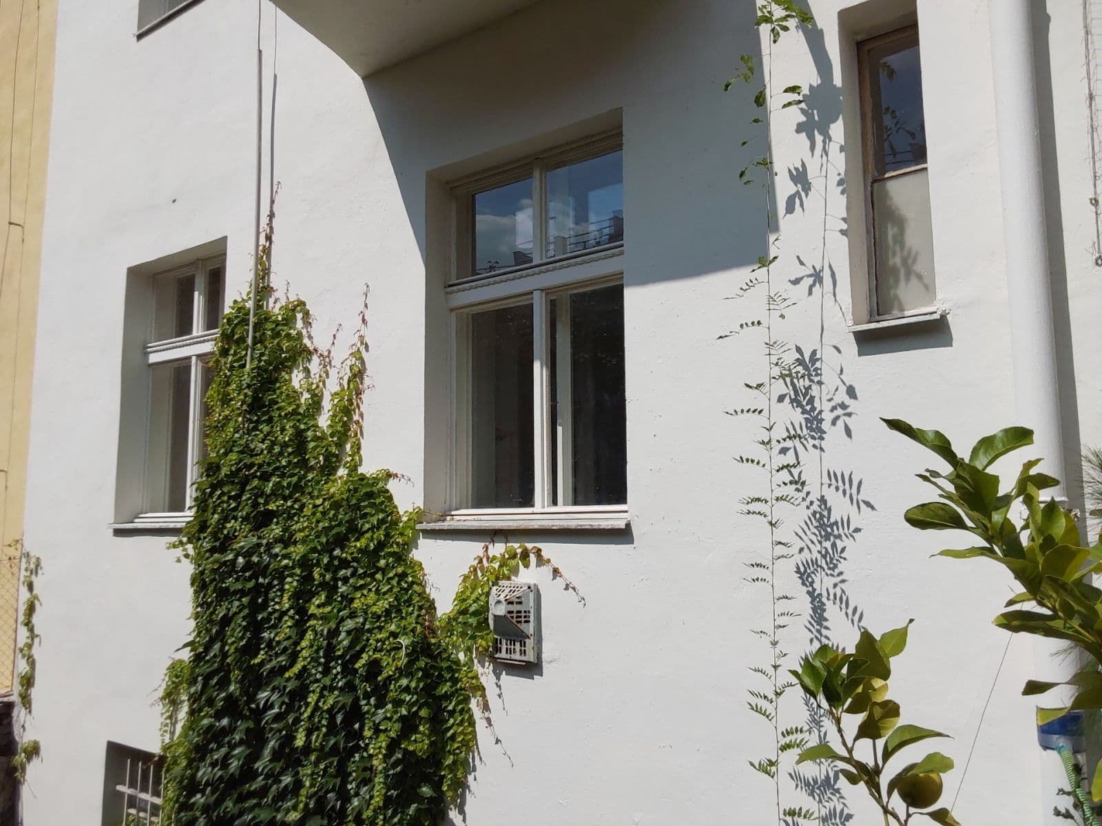Pronájem bytu 2+kk 42 m², Madridská, Praha, Praha Pronájem bytu 2+kk 42 m², Madridská, Praha, Praha