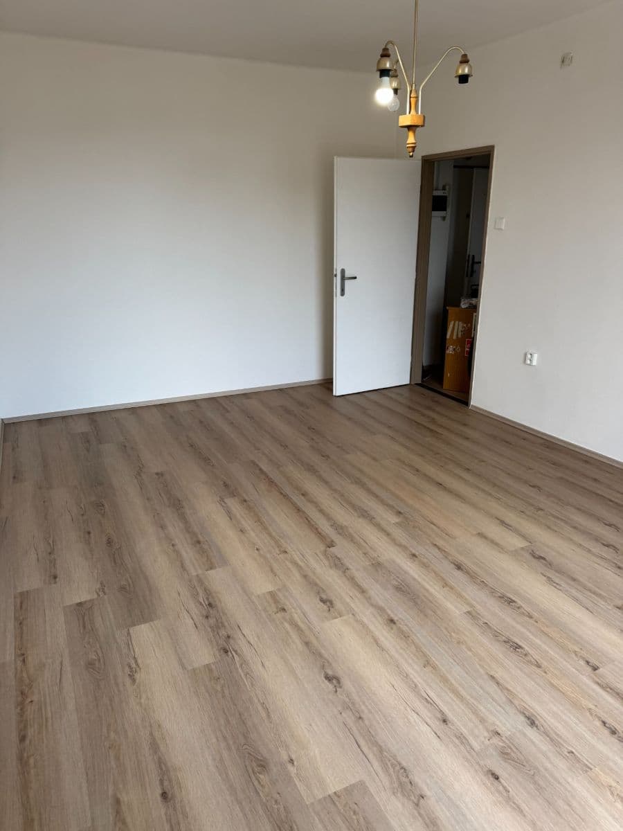 Pronájem bytu 1+1 35 m², Pakoměřická, Praha, Praha Pronájem bytu 1+1 35 m², Pakoměřická, Praha, Praha