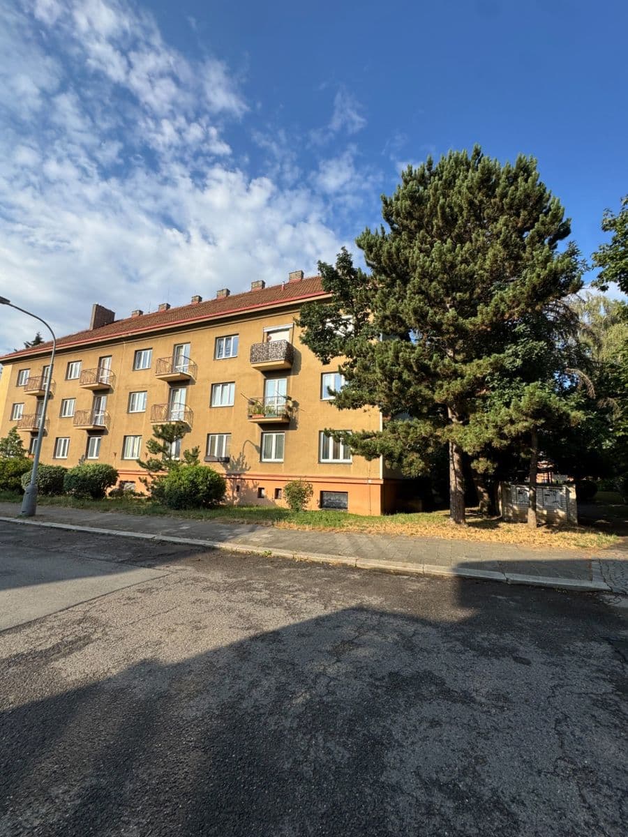 Pronájem bytu 1+1 35 m², Pakoměřická, Praha, Praha Pronájem bytu 1+1 35 m², Pakoměřická, Praha, Praha