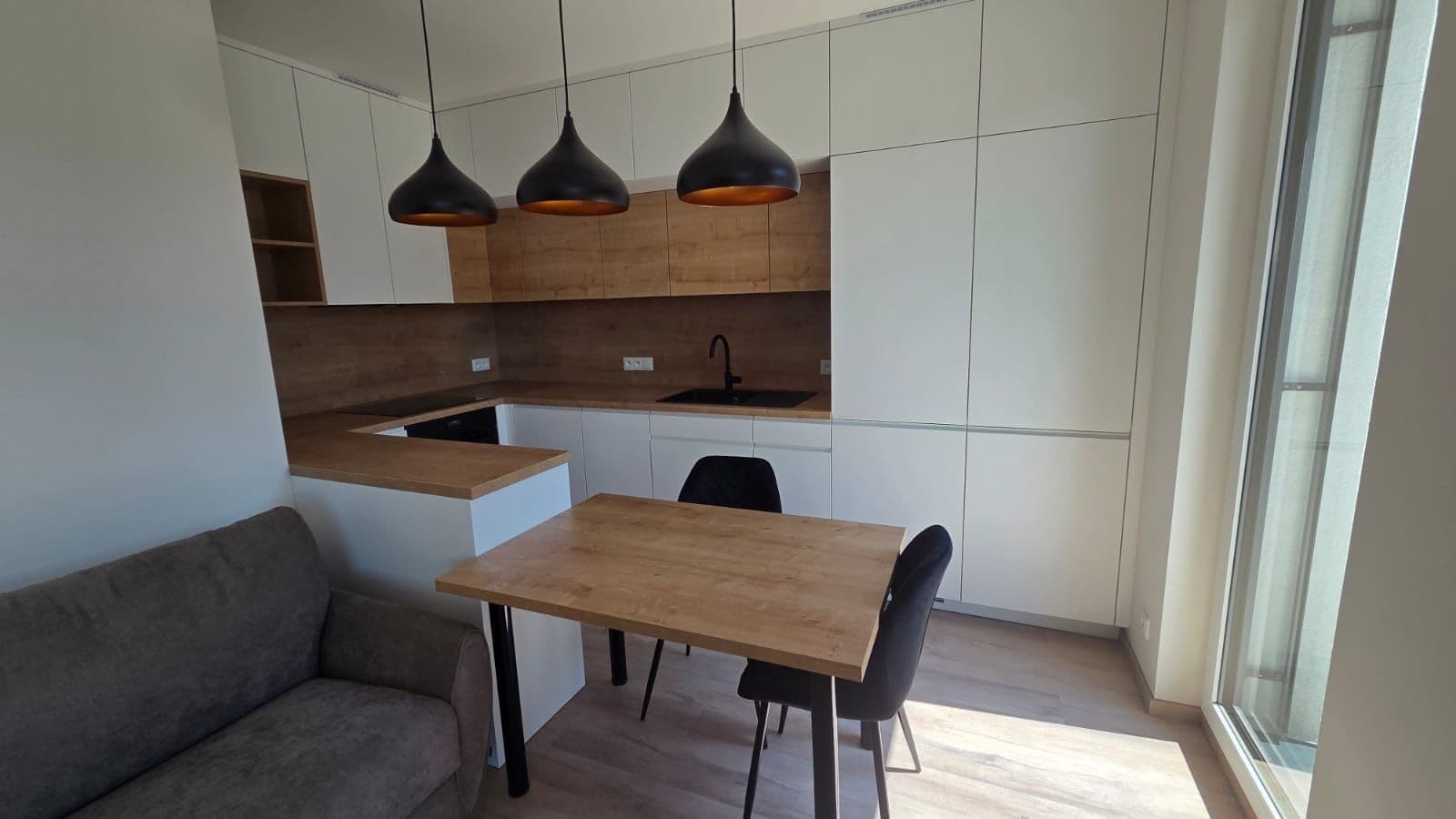 Pronájem bytu 1+kk 39 m², Kolmanova, Praha, Praha Pronájem bytu 1+kk 39 m², Kolmanova, Praha, Praha