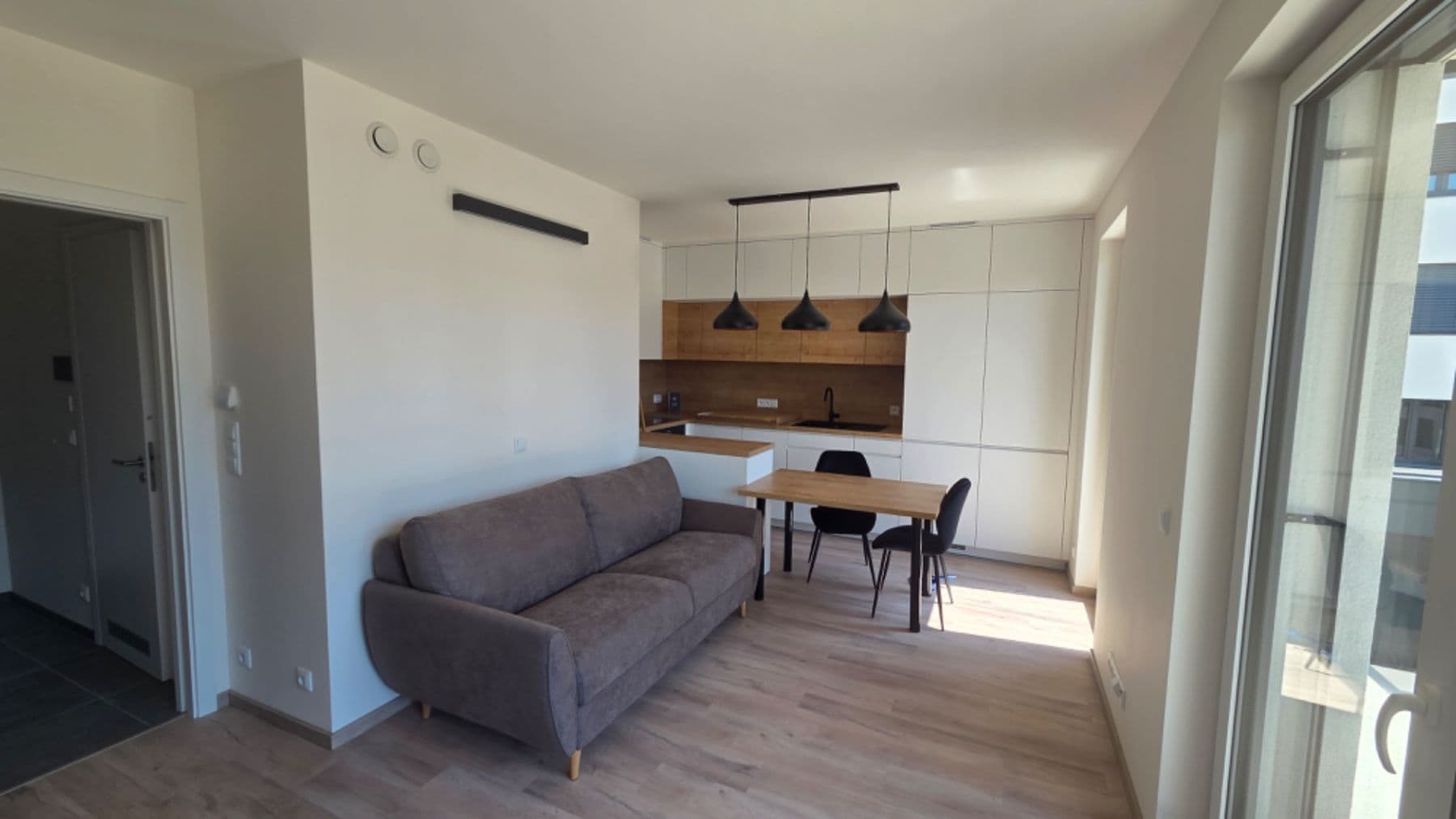 Pronájem bytu 1+kk 39 m², Kolmanova, Praha, Praha Pronájem bytu 1+kk 39 m², Kolmanova, Praha, Praha