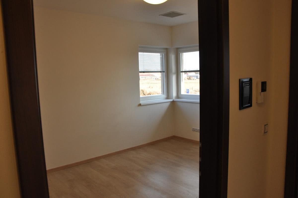 Pronájem domu 190 m², pozemek 680 m², U Váhy, Šestajovice, Středočeský kraj Pronájem domu 190 m², pozemek 680 m², U Váhy, Šestajovice, Středočeský kraj