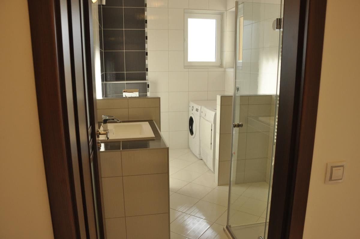Pronájem domu 190 m², pozemek 680 m², U Váhy, Šestajovice, Středočeský kraj Pronájem domu 190 m², pozemek 680 m², U Váhy, Šestajovice, Středočeský kraj