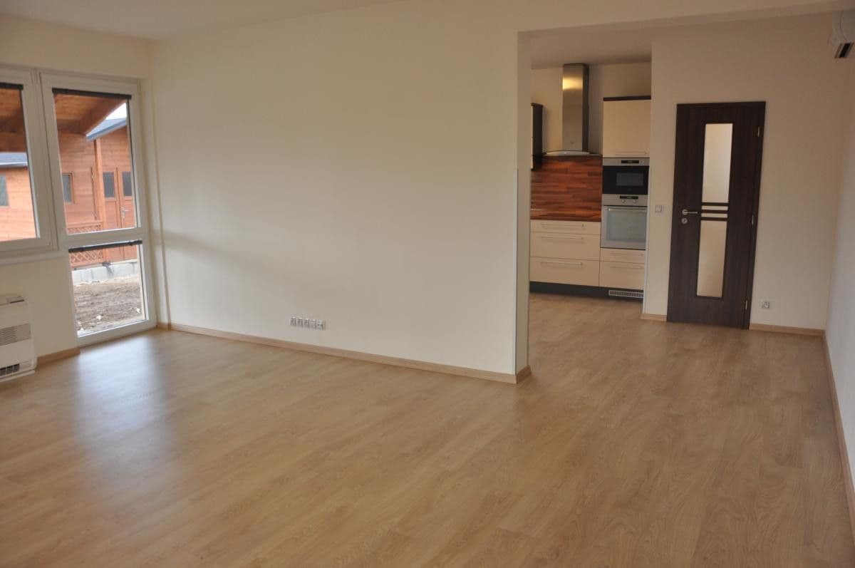 Pronájem domu 190 m², pozemek 680 m², U Váhy, Šestajovice, Středočeský kraj Pronájem domu 190 m², pozemek 680 m², U Váhy, Šestajovice, Středočeský kraj