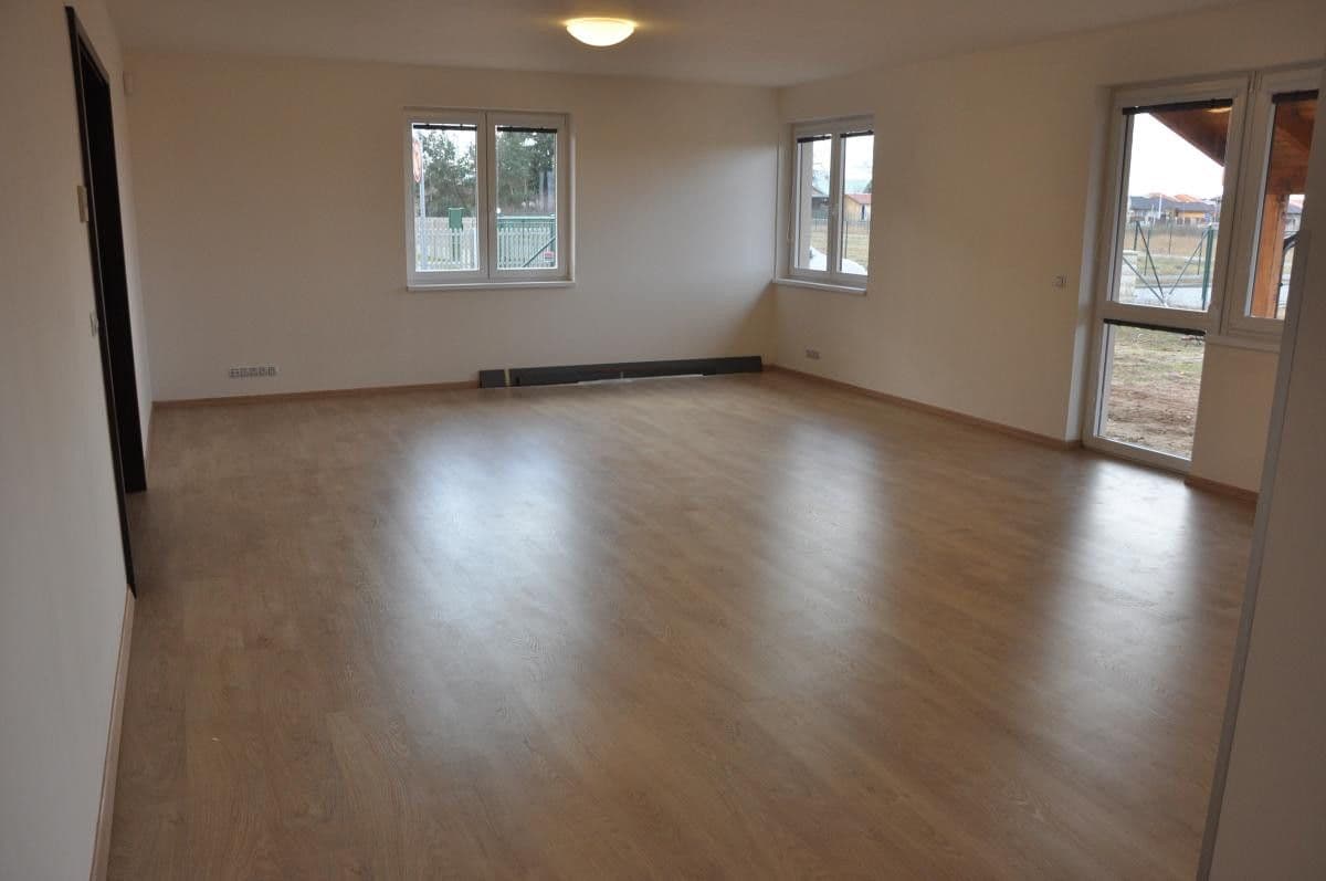 Pronájem domu 190 m², pozemek 680 m², U Váhy, Šestajovice, Středočeský kraj Pronájem domu 190 m², pozemek 680 m², U Váhy, Šestajovice, Středočeský kraj