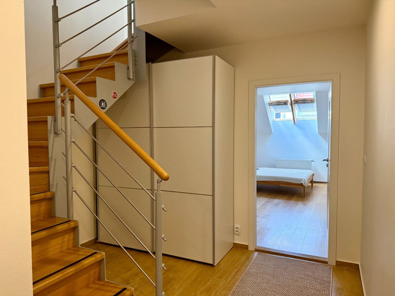Pronájem bytu 2+kk 62 m², Bořivojova, Praha, Praha Pronájem bytu 2+kk 62 m², Bořivojova, Praha, Praha