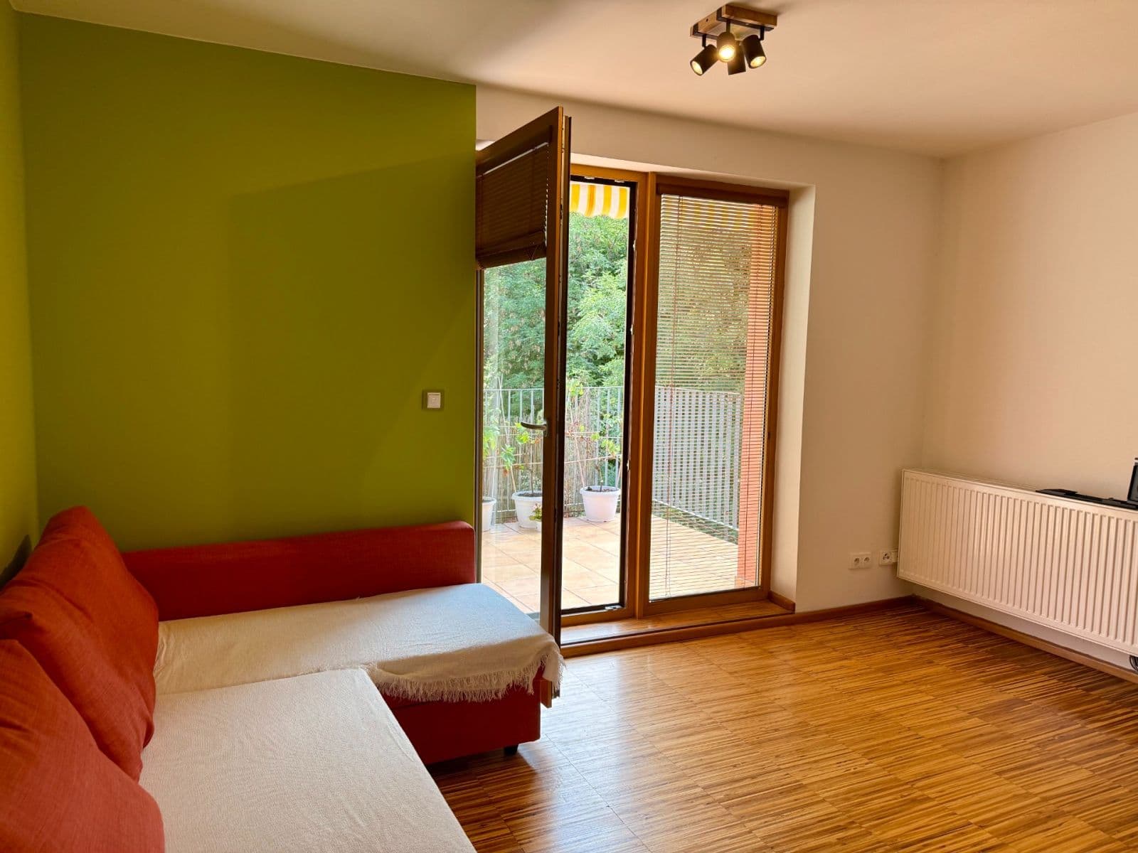Pronájem bytu 2+kk 62 m², Bořivojova, Praha, Praha Pronájem bytu 2+kk 62 m², Bořivojova, Praha, Praha