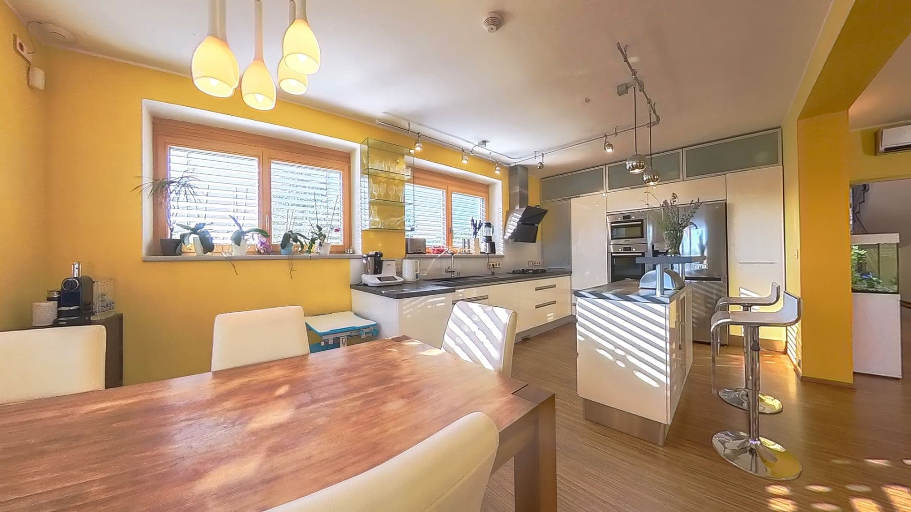 Prodej domu 223 m², pozemek 1.552 m², K Západi, Brno, Jihomoravský kraj Prodej domu 223 m², pozemek 1.552 m², K Západi, Brno, Jihomoravský kraj