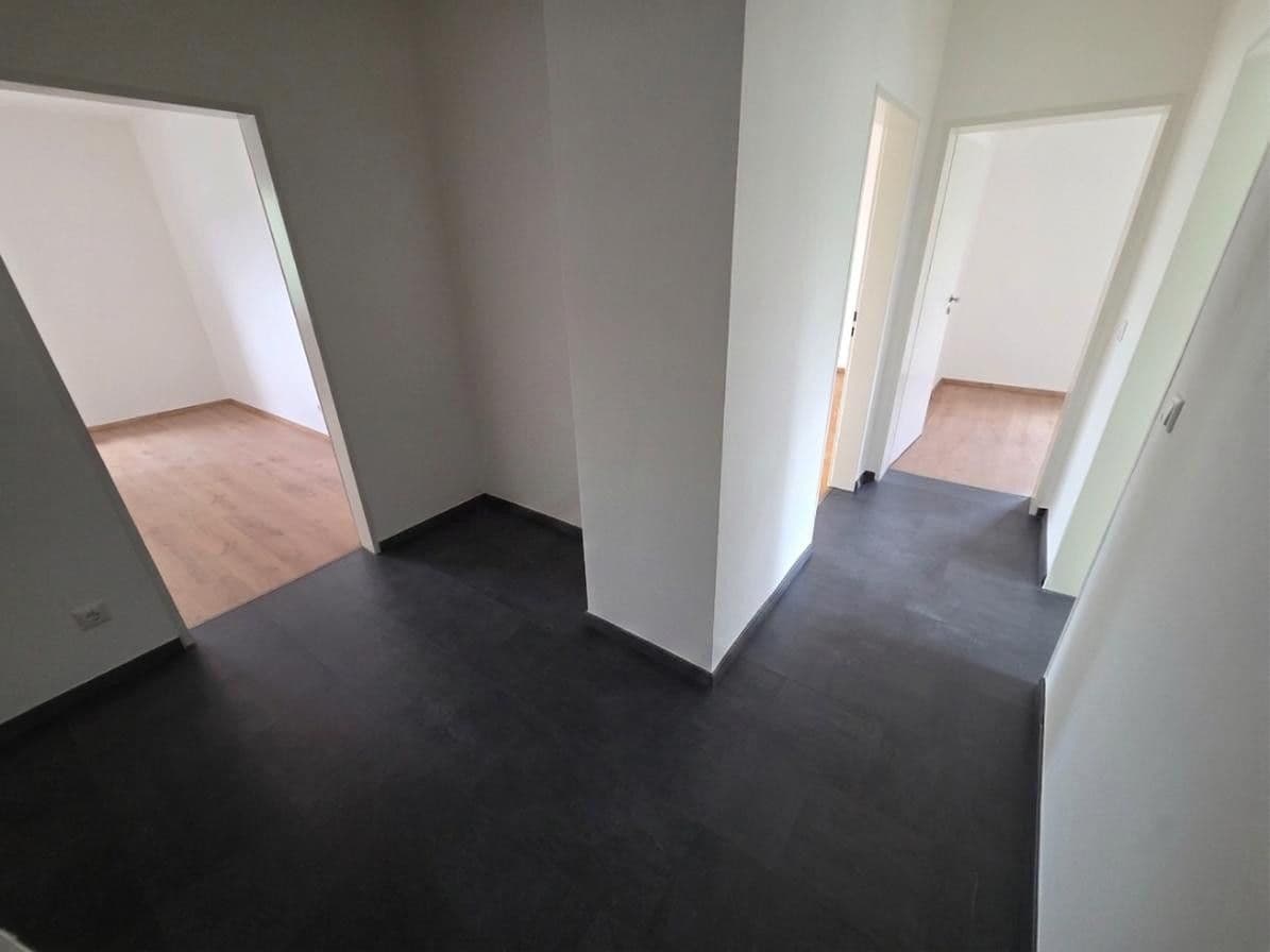 Pronájem bytu 3+1 75 m², Friedenstraße 27, Vaterstetten, Bavorsko Pronájem bytu 3+1 75 m², Friedenstraße 27, Vaterstetten, Bavorsko